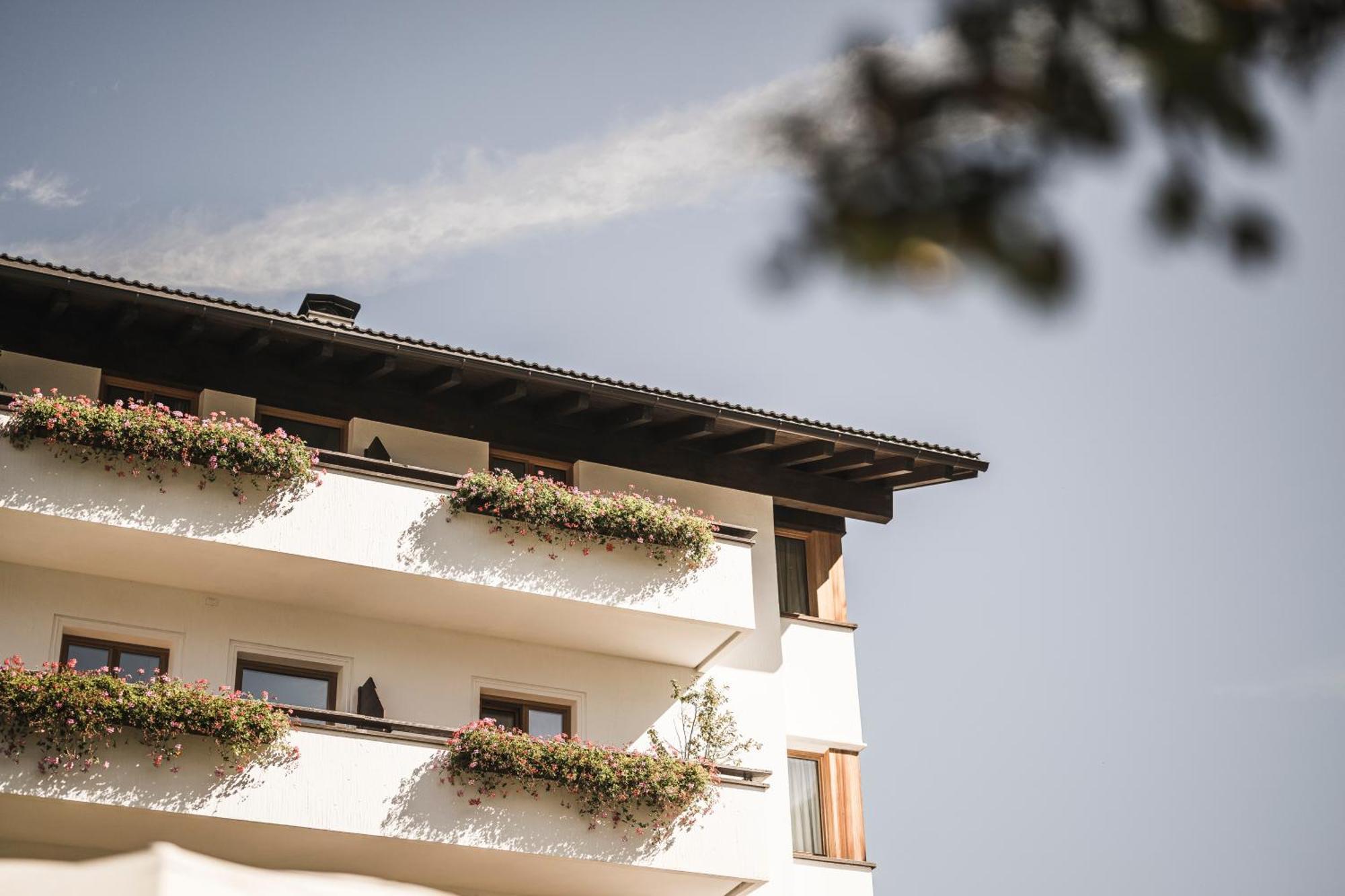 B&B Villa Angelino Ortisei Exteriör bild