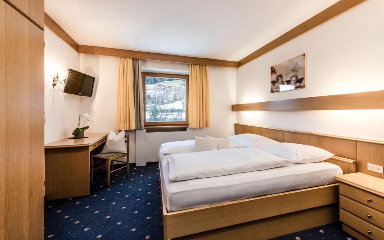 B&B Villa Angelino Ortisei Exteriör bild